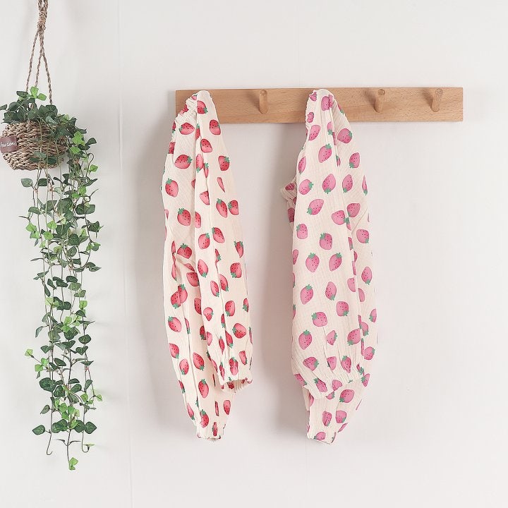 New Pierrot - Korean Baby Fashion - #babylifestyle - Strawberry Leggings - 3