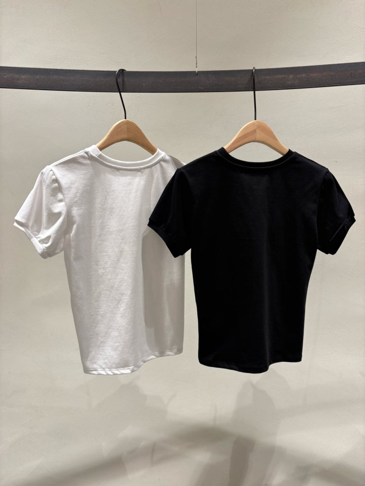 Ohao - Korean Women Fashion - #momslook - Heart Tee - 4