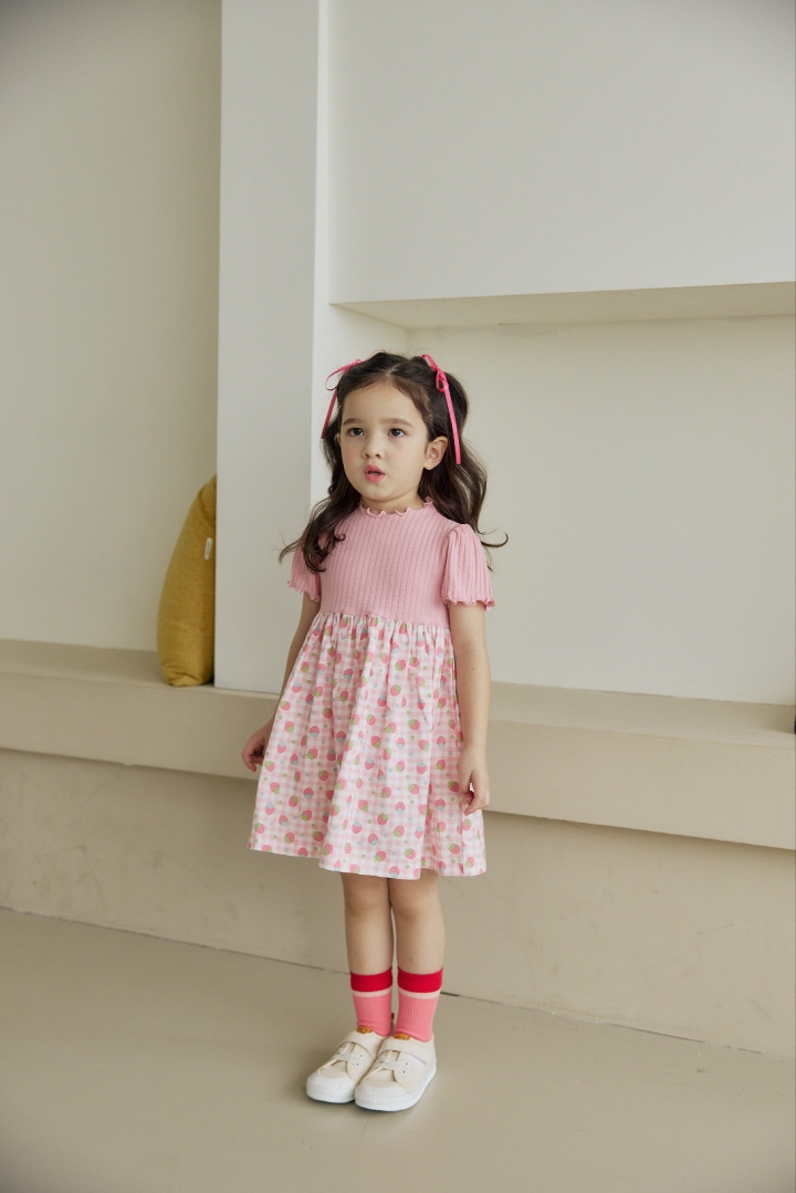 Orange Mom - Korean Children Fashion - #Kfashion4kids - Interlock Strawberry Raglan One-piece - 7