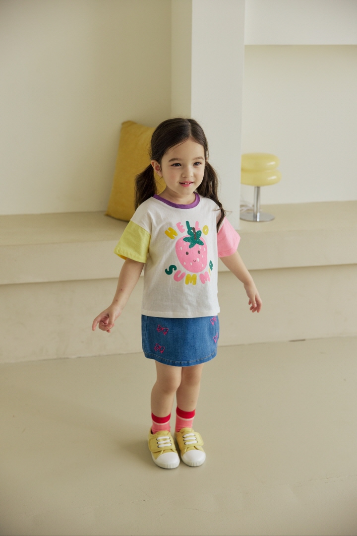 Orange Mom - Korean Children Fashion - #Kfashion4kids - Raglan Strawberry Tee - 10