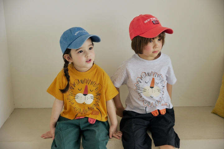 Orange Mom - Korean Children Fashion - #childofig - Lion Foot Tee - 8