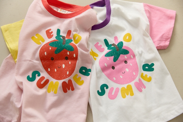 Orange Mom - Korean Children Fashion - #childrensboutique - Raglan Strawberry Tee - 4