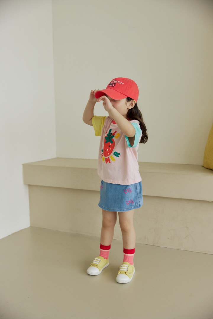 Orange Mom - Korean Children Fashion - #kidsstore - Raglan Strawberry Tee - 8