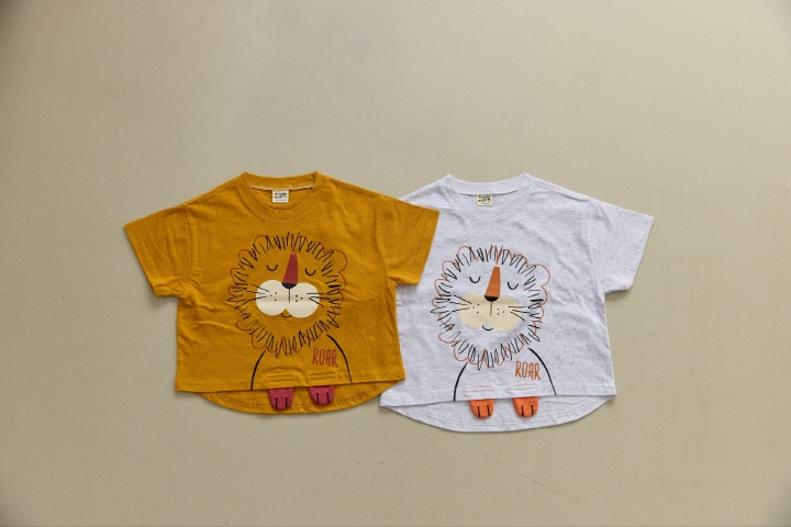 Orange Mom - Korean Children Fashion - #kidzfashiontrend - Lion Foot Tee