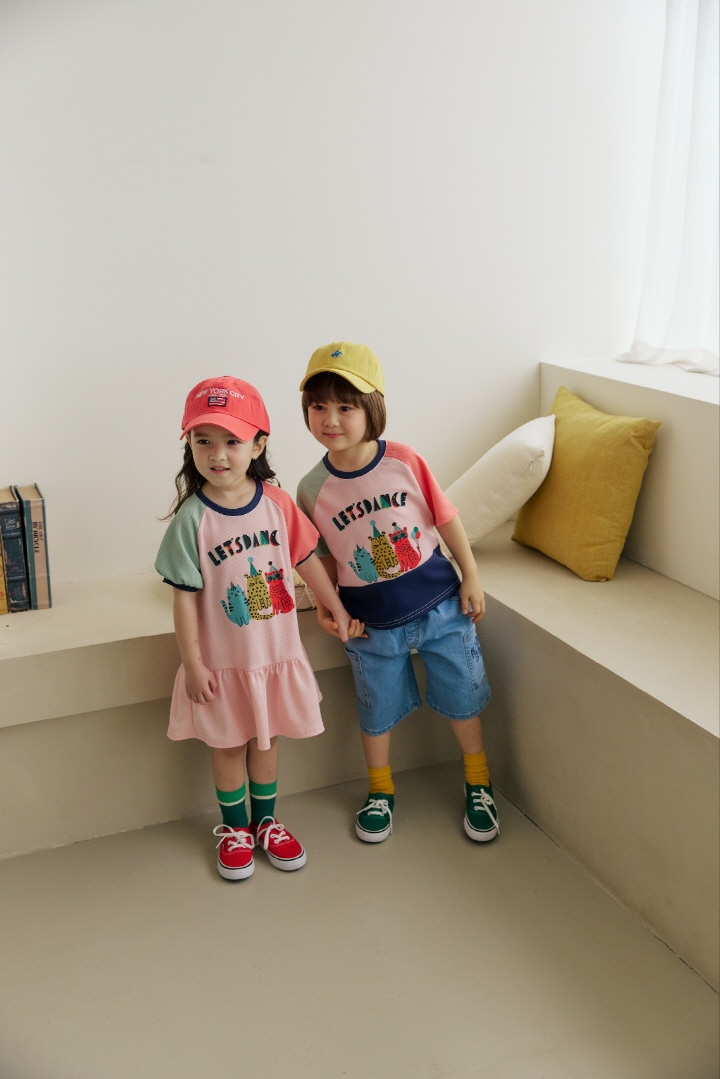 Orange Mom - Korean Children Fashion - #magicofchildhood - Raglan Tee - 10