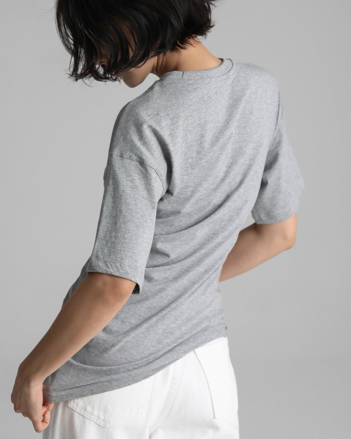 Paper Moon - Korean Women Fashion - #vintagekidsstyle - Twist Draped Side Line Detail Tee - 4