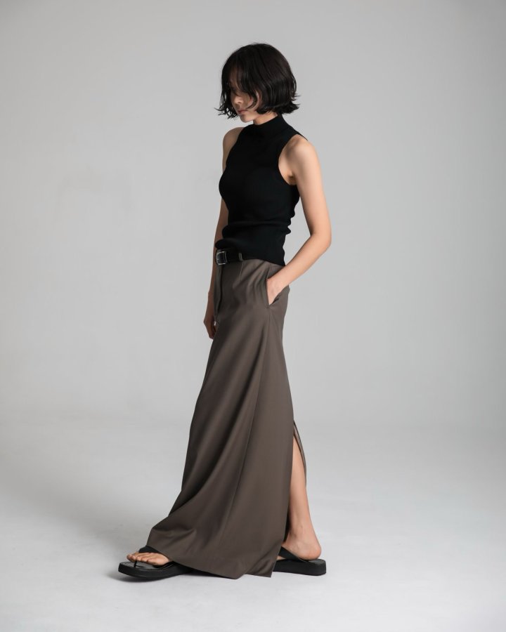 Paper Moon - Korean Women Fashion - #vintageinspired - High Neck Ribbed Sleeveless Cropped Knit Top - 5