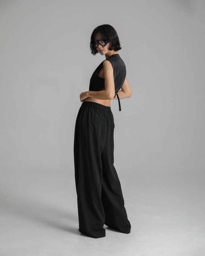 Paper Moon - Korean Women Fashion - #womensfashion - Three Button Detail Tailroed Cropped Vest - 2
