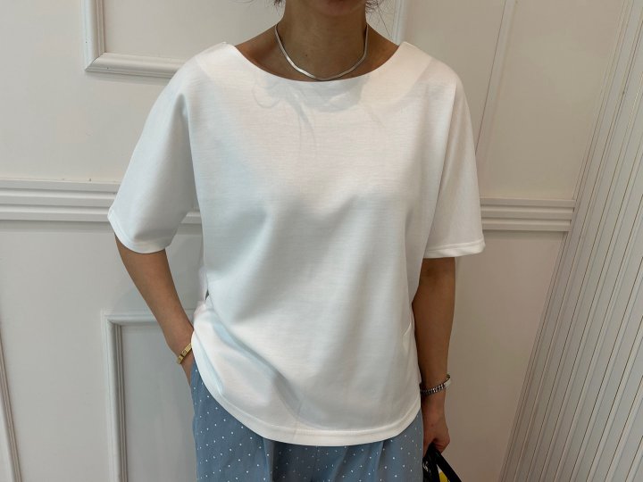 Pearls room - Korean Women Fashion - #momslook - Cut Tee
