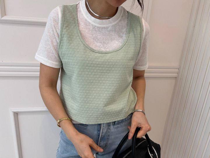 Pearls room - Korean Women Fashion - #pursuepretty - Baby Tee - 2