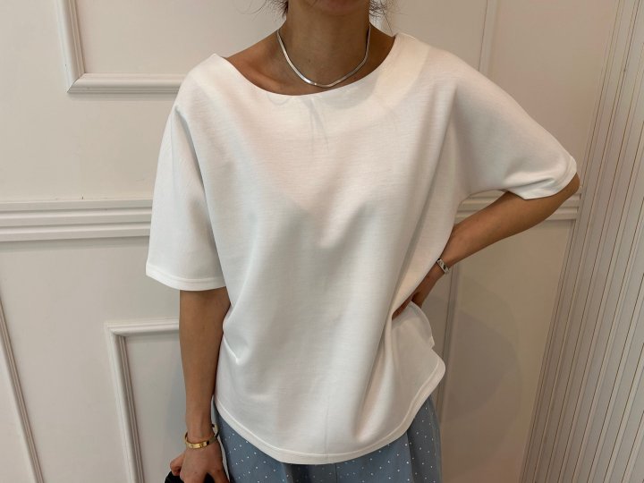 Pearls room - Korean Women Fashion - #womensfashion - Cut Tee - 2