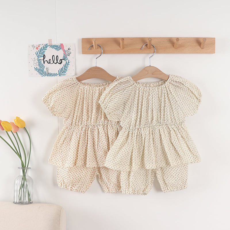Pepper Mint - Korean Children Fashion - #magicofchildhood - Small Flower Blouse Top Bottom Set