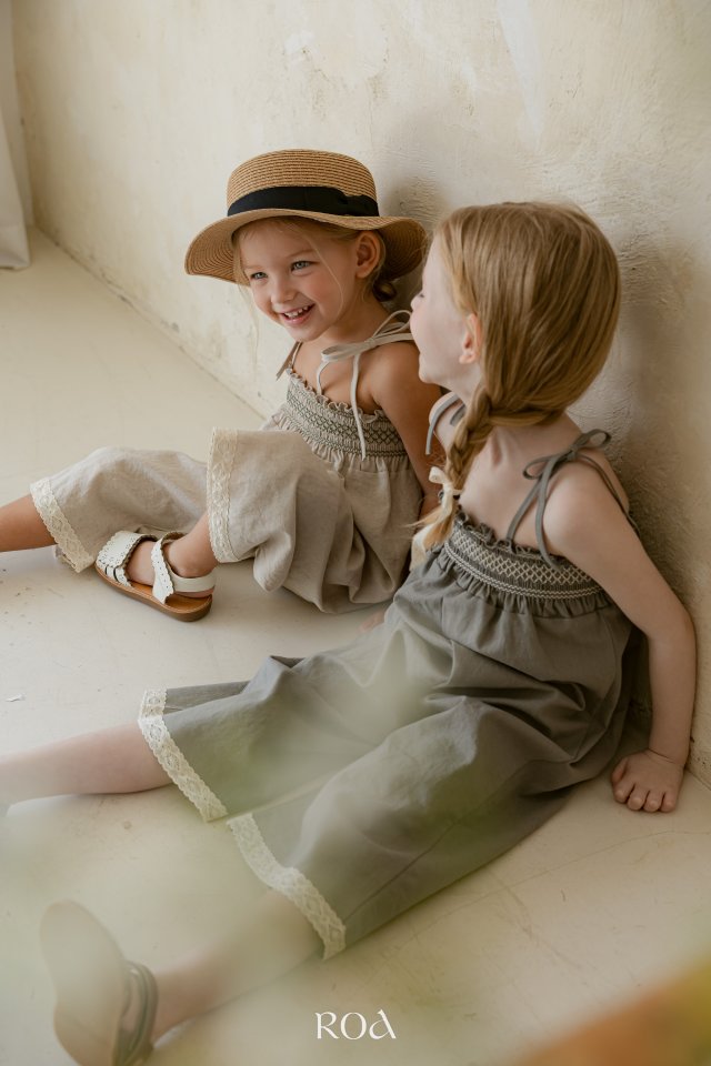 Roa - Korean Children Fashion - #childofig - Shirred Jumpsuit - 3