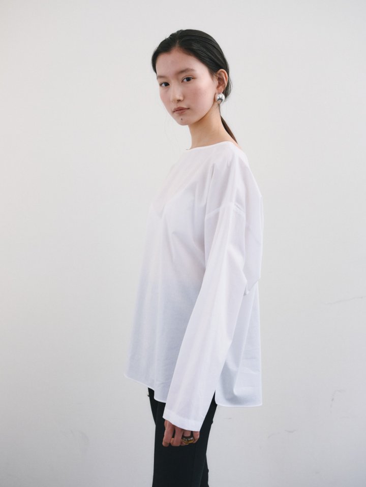 Roomk - Korean Women Fashion - #momslook - Back V Blouse - 7