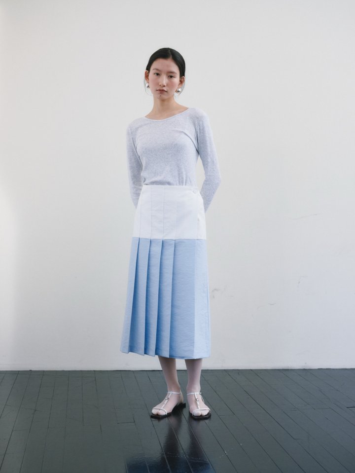 Roomk - Korean Women Fashion - #momslook - Long Sleeved Tee - 7