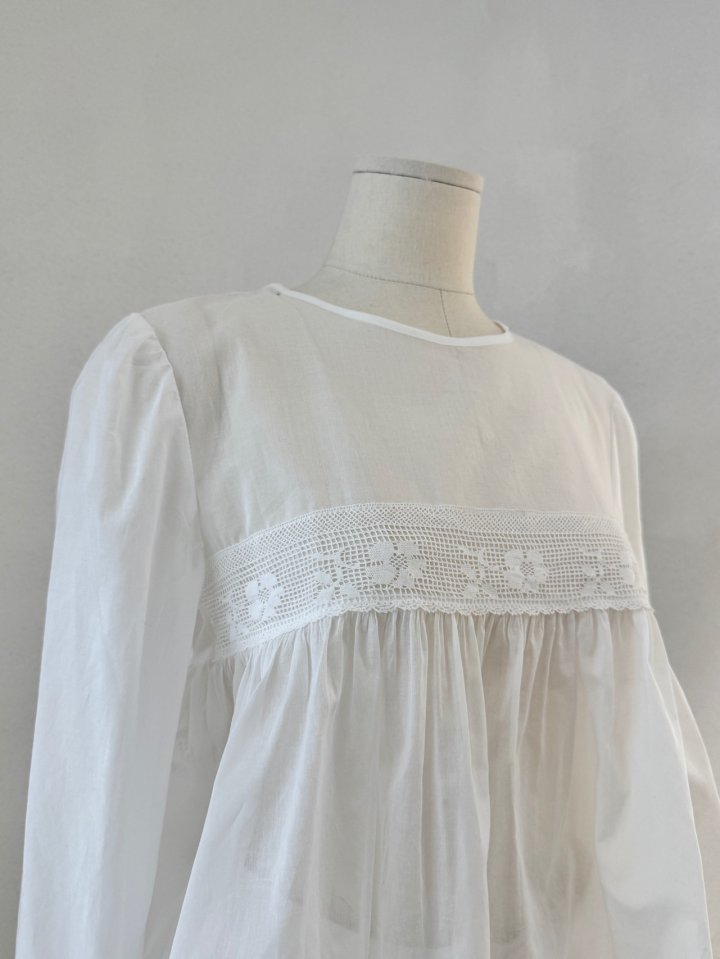 Roomk - Korean Women Fashion - #momslook - Fleur Blouse
