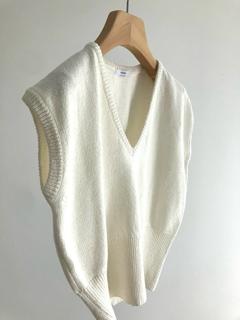 Roomk - Korean Women Fashion - #momslook - V Neck Knit Top - 12