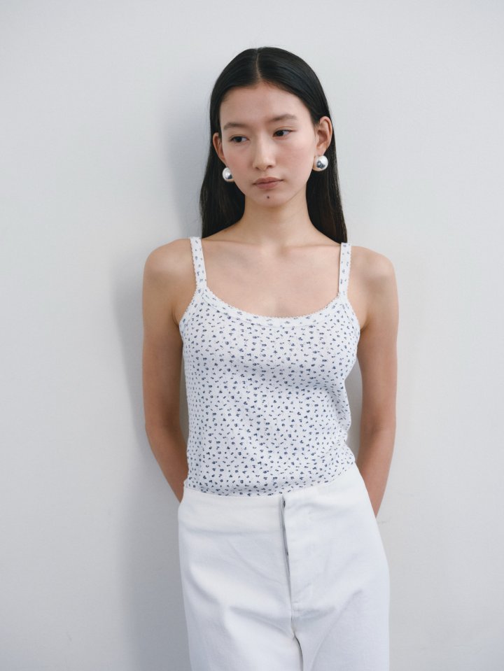 Roomk - Korean Women Fashion - #momslook - Leave Sleeveless Top - 7