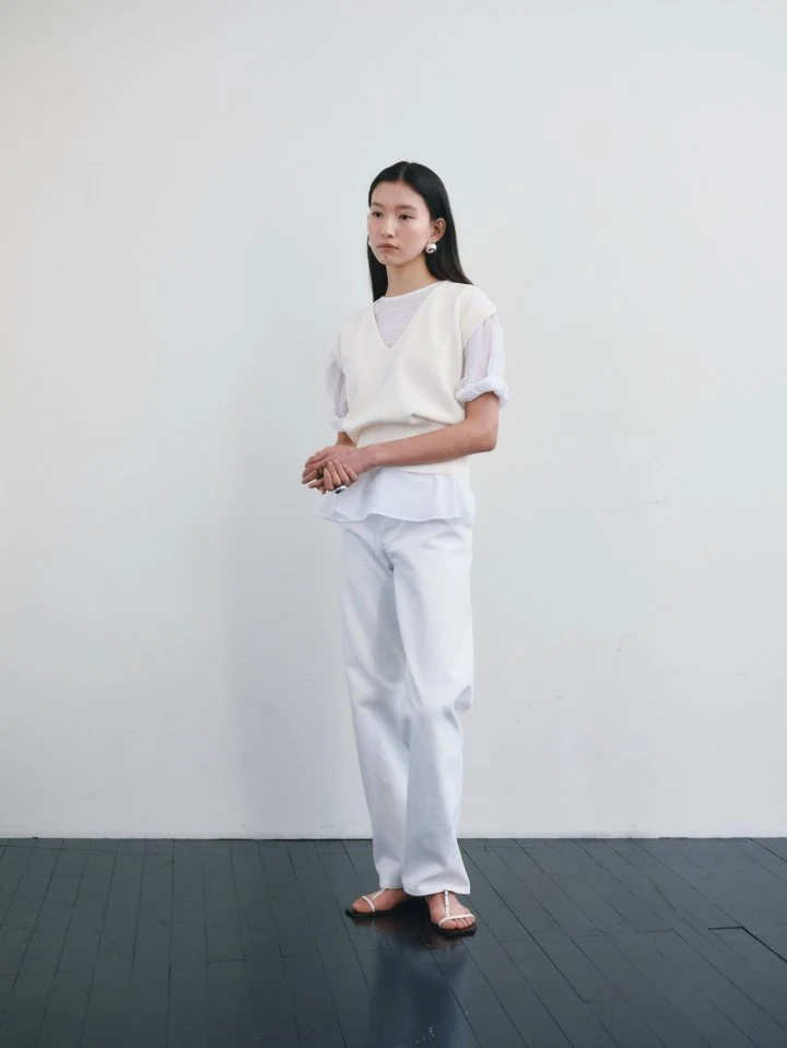 Roomk - Korean Women Fashion - #restrostyle - V Neck Knit Top - 5