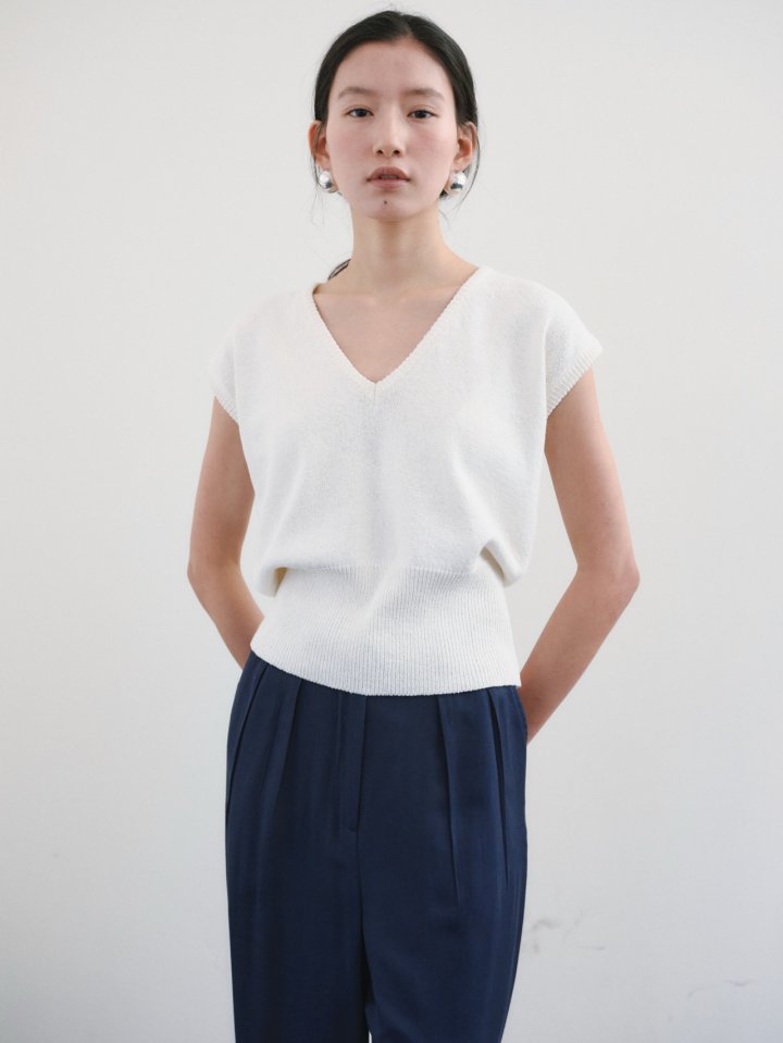 Roomk - Korean Women Fashion - #shopsmall - V Neck Knit Top - 7