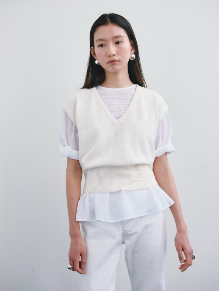 Roomk - Korean Women Fashion - #vintageinspired - V Neck Knit Top - 2