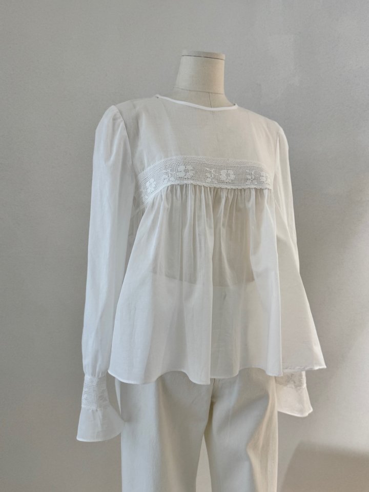 Roomk - Korean Women Fashion - #womensfashion - Fleur Blouse - 2