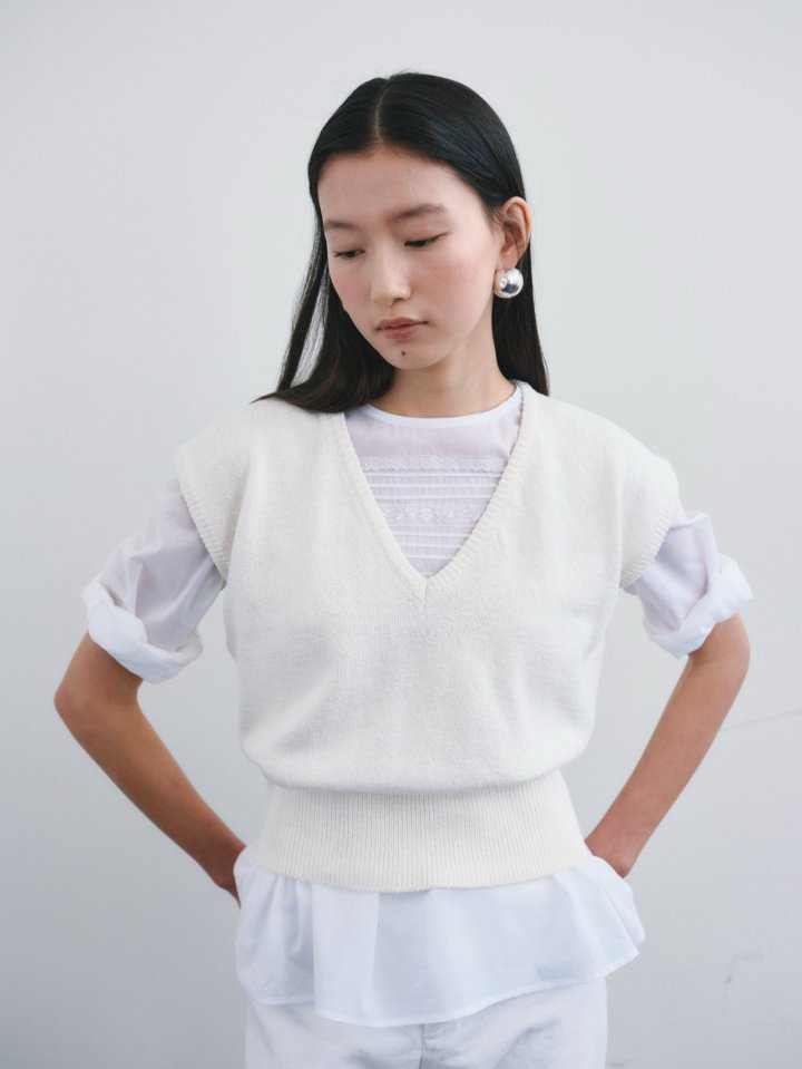 Roomk - Korean Women Fashion - #womensfashion - V Neck Knit Top