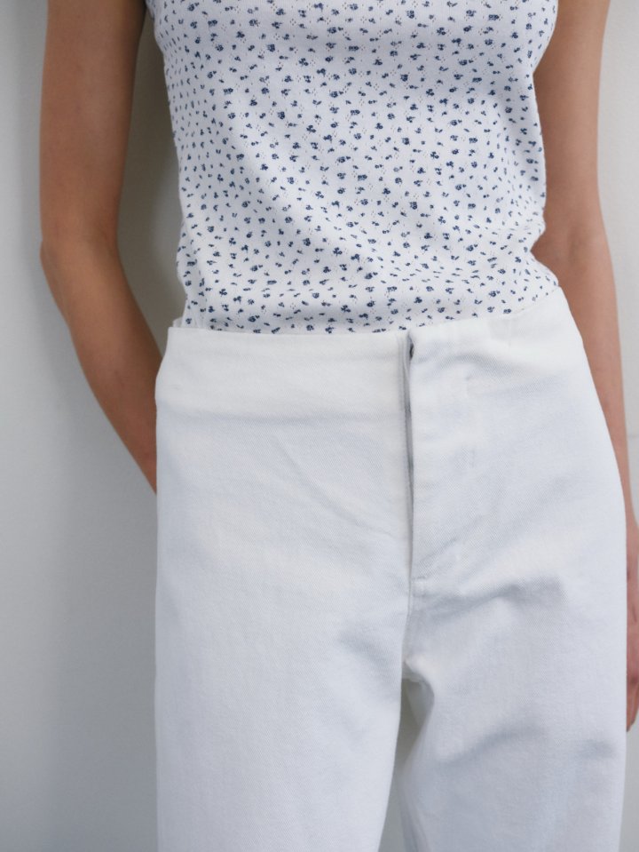 Roomk - Korean Women Fashion - #womensfashion - Leave Sleeveless Top - 8