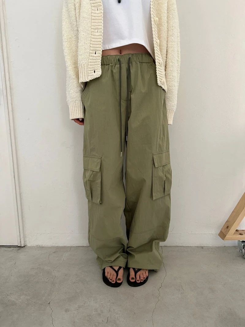 Unbound - Korean Women Fashion - #vintagekidsstyle - Dana Cargo Pants - 8
