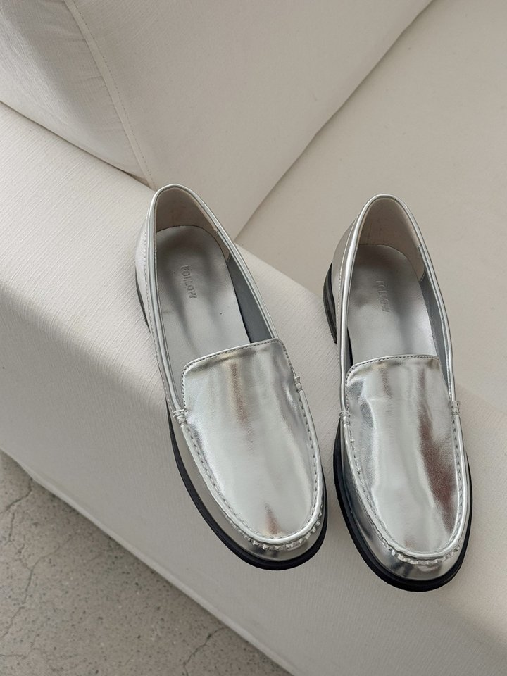 Vade - Korean Women Fashion - #momslook - Feminine Loafer Silver Round - 2