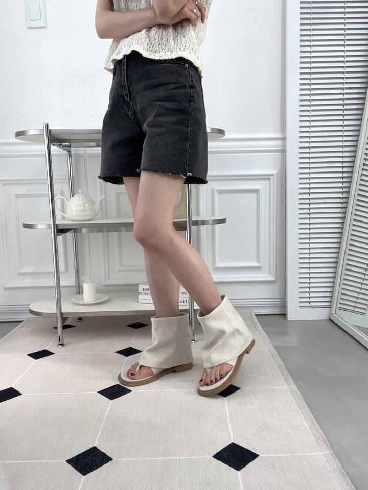 Vade - Korean Women Fashion - #momslook - Low Heel Half Open Toe Boots - 2