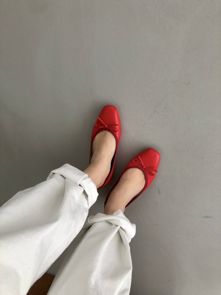 Vade - Korean Women Fashion - #pursuepretty - Enameled PU Ribbon Flat - 11