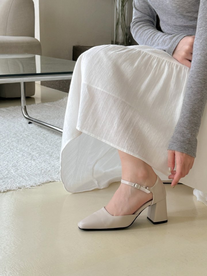 Vade - Korean Women Fashion - #restrostyle - Mary Jane Heel Pumps