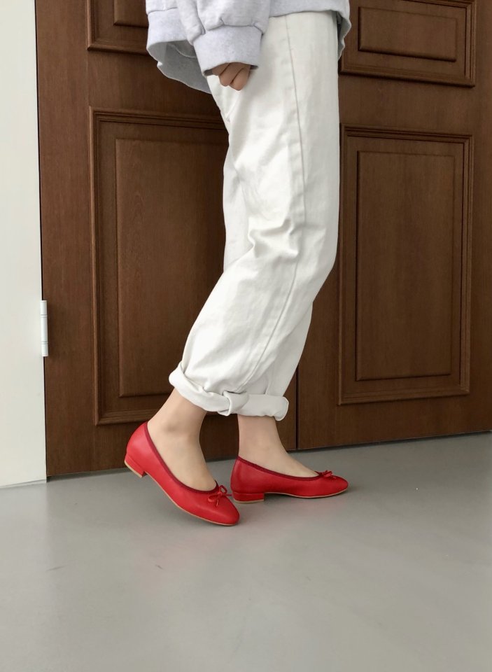 Vade - Korean Women Fashion - #vintageinspired - Enameled PU Ribbon Flat - 9