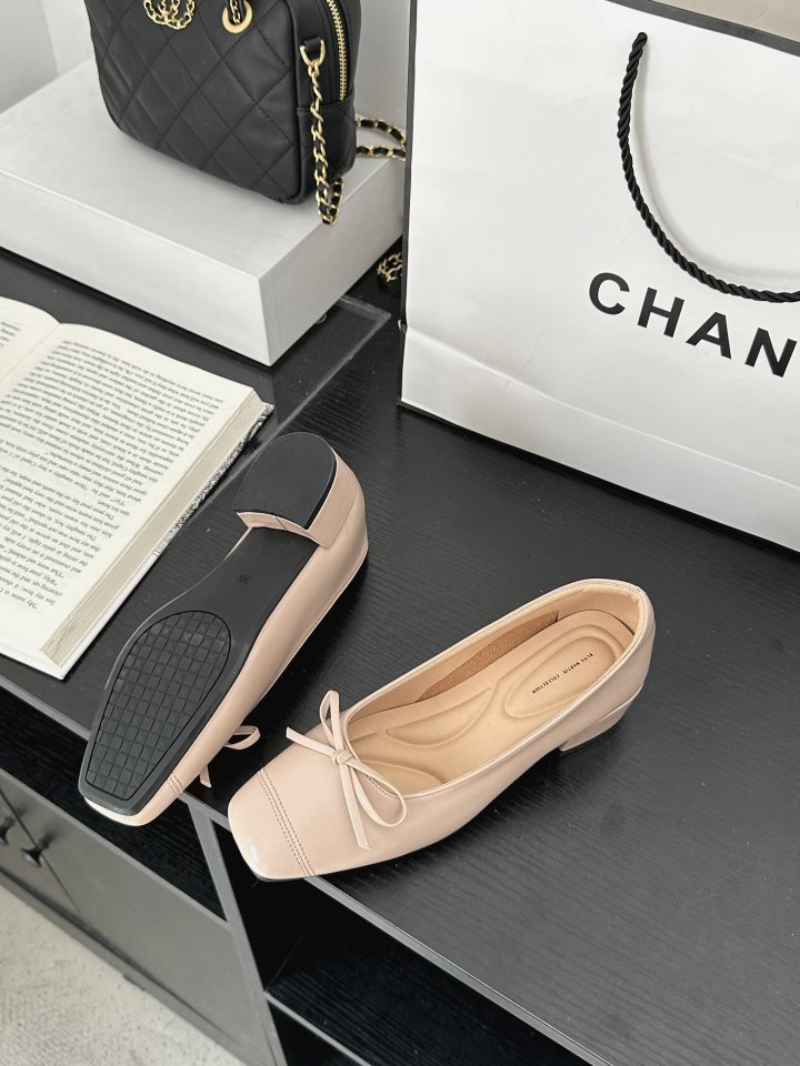 Vade - Korean Women Fashion - #vintagekidsstyle - Ribbon Pumps Basic Soft Heel