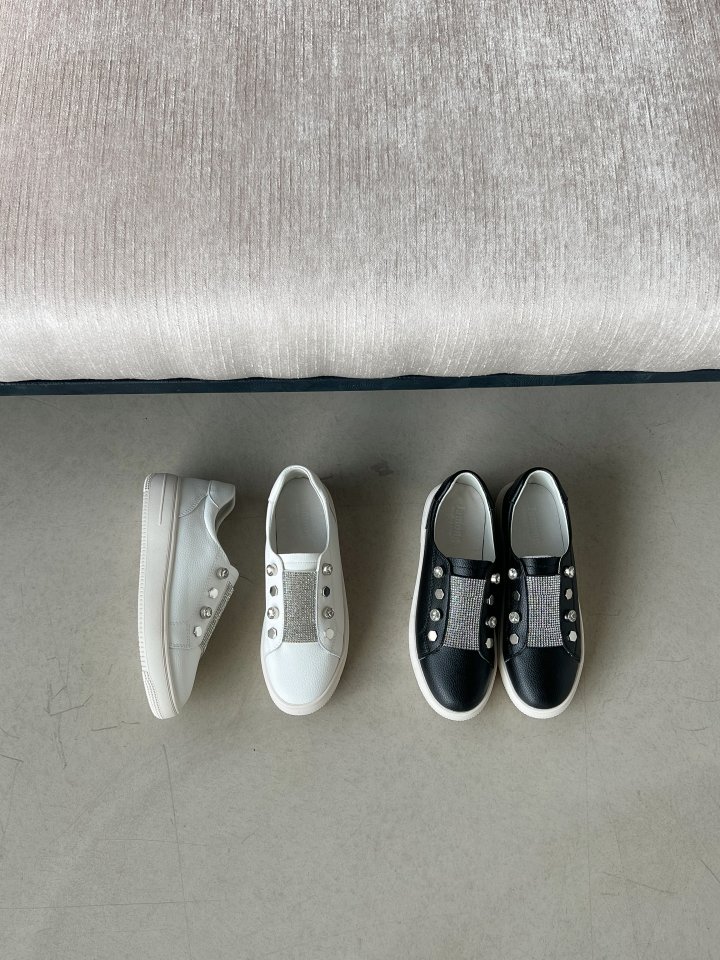 Vade - Korean Women Fashion - #womensfashion - Pearl Deco Sneakers - 10