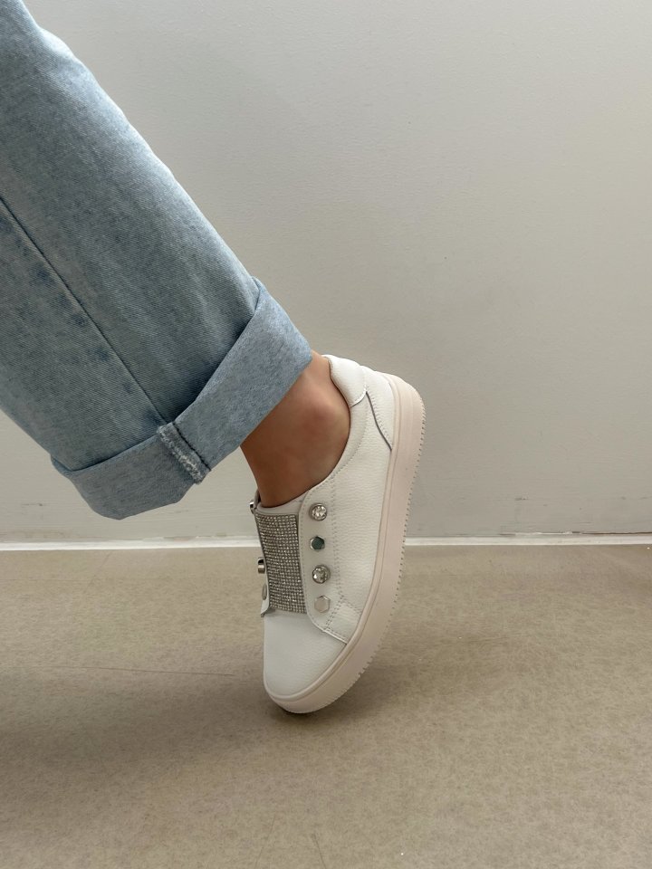 Vade - Korean Women Fashion - #womensfashion - Pearl Deco Sneakers - 2