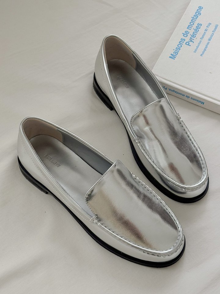 Vade - Korean Women Fashion - #womensfashion - Feminine Loafer Silver Round