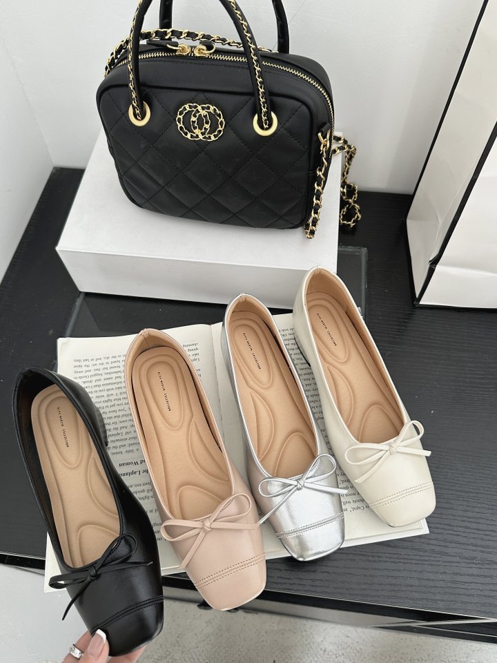 Vade - Korean Women Fashion - #womensfashion - Ribbon Pumps Basic Soft Heel - 9