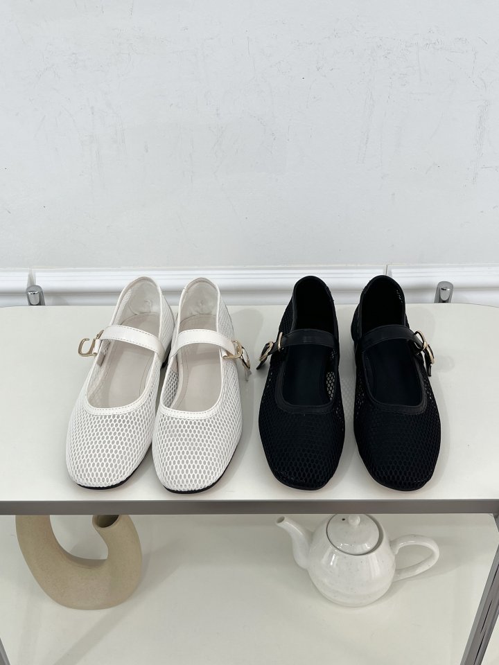 Vade - Korean Women Fashion - #womensfashion - Vivid Mesh Mary Jane Flat - 2