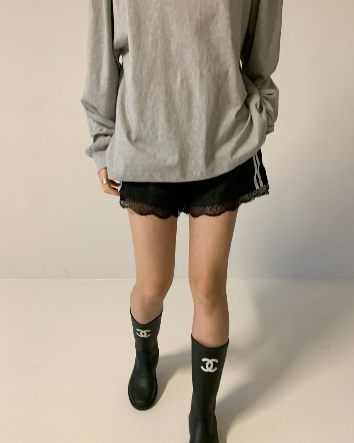 Via - Korean Women Fashion - #restrostyle - Tape Shorts - 2
