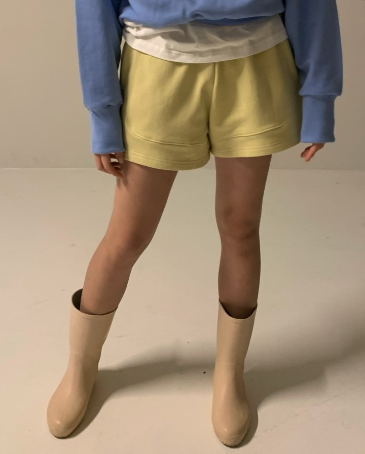 Via - Korean Women Fashion - #vintageinspired - Slit Short Pants - 6