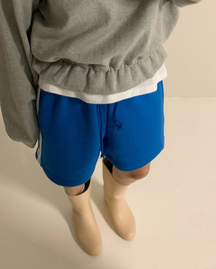 Via - Korean Women Fashion - #vintagekidsstyle - Color Line Short Pants - 3