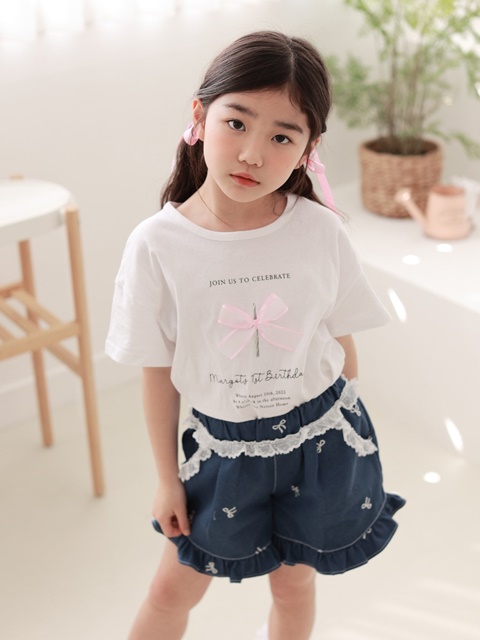 Candle Tee