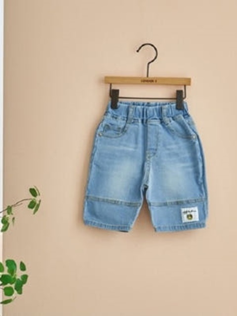 Triple Jeans