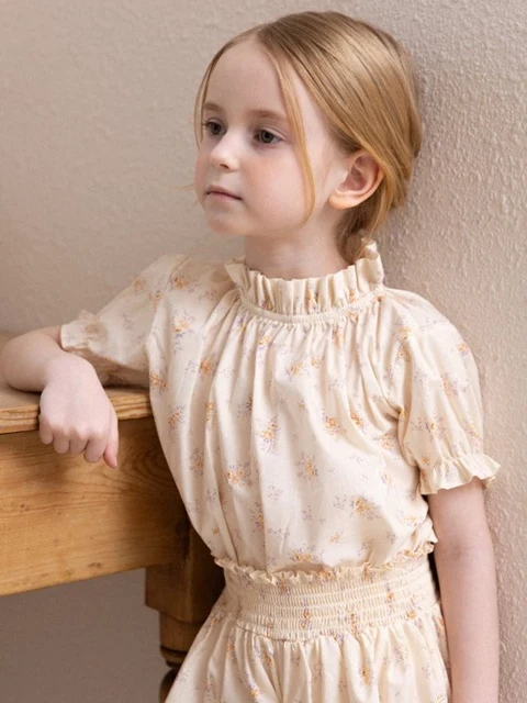 Lilya Flower Blouse Lilya Flower Blouse