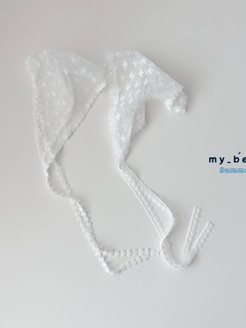 Lace Bonnet