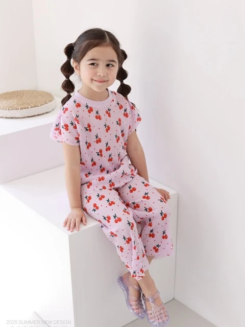 Pleated Top Bottom Set Cherry