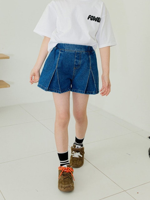 Kids Stitch Pleated Shorts