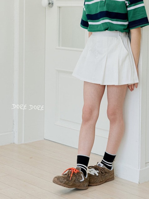 Junior Front Pleated CN Shorts